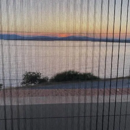 Sunset-denize Sifir Konumda, Esyali Yazlik